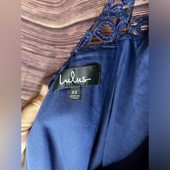 NWT Lulus Navy Blue Open Back Dress. Size X-Small. - Picture 4 of 9